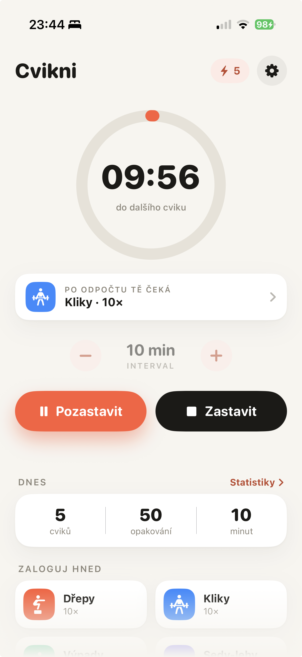 Běžící odpočet s pauzou